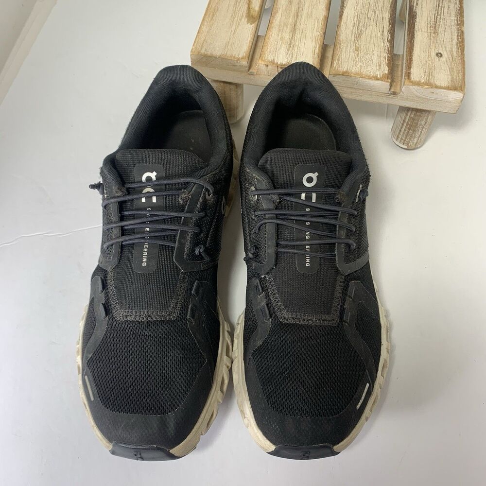 On Running Cloud Women’s Black Athletic Running Shoes Sneakers Size 7.5 - Picture 4 of 16